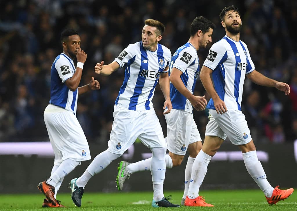 Porto's Mexican midfielder Hector Herrera (2nd-L) celebrates with teammates after scoring a goal during the Portuguese league football match FC Porto vs OS Belenenses at the Dragao stadium in Porto on November 4, 2017. / AFP PHOTO / FRANCISCO LEONG (Photo credit should read FRANCISCO LEONG/AFP/Getty Images)