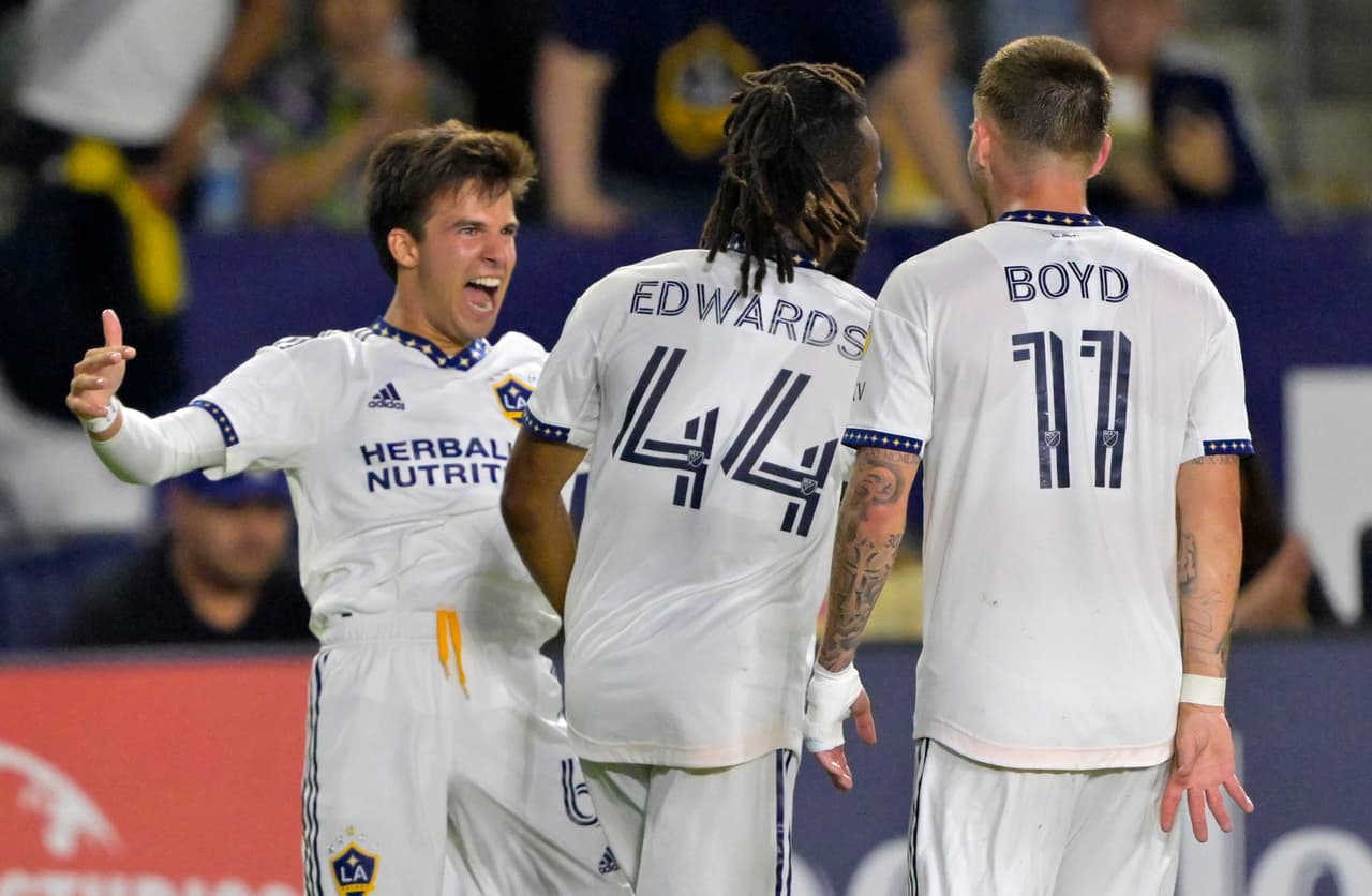 Euro Ángeles: Galaxy respira con goles de Riqui Puig y Billy Sharp