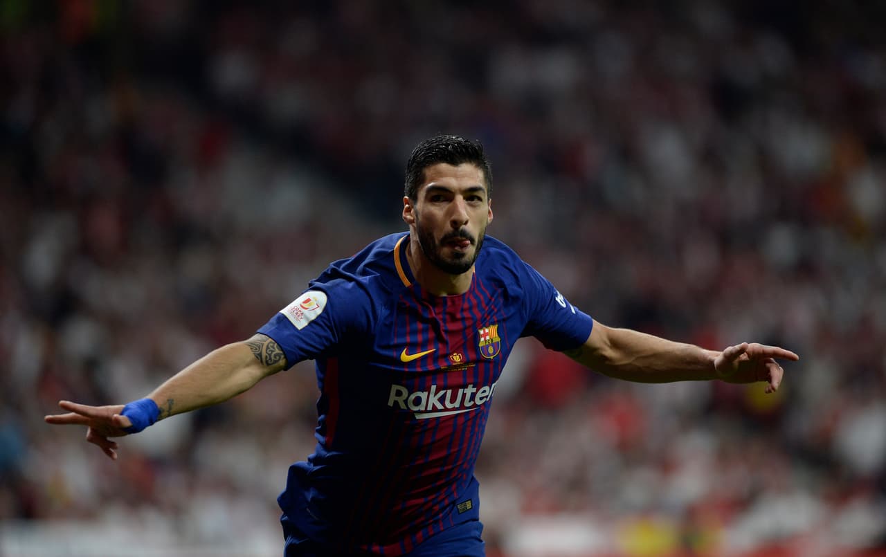 Suárez puso el 3-0 para Barcelona al minuto 40 del primer tiempo, en una sentencia clara de dominio.
