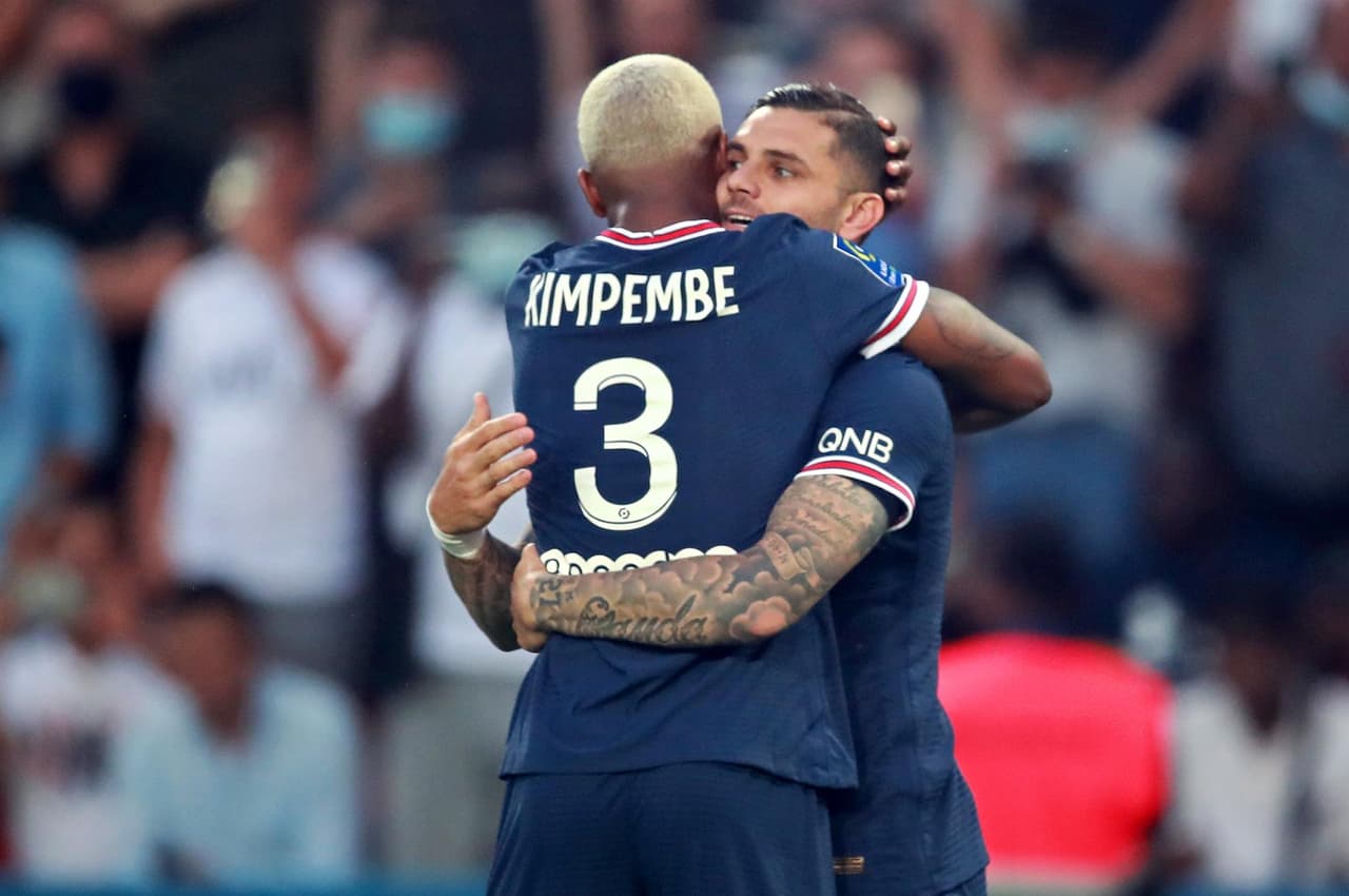 Paris Saint-Germain suma su segunda victoria en la Ligue 1 ante Estrasburgo 4-0. Mauro Icardi (3'), Kylian Mbappé (25'), Julian Draxler (27') y Pablo Sarabia (86') anotaron para el equipo local, mientras que para el Racing fueron Kevin Gameiro y Ludovic Ajorque. Previo al encuentro, el equipo parisino presentó a sus nuevos jugadores: Lionel Messi, Sergio Ramos, Gianluigi Donnaruma, Achraf Hakimi y Georginio Wijnaldum.