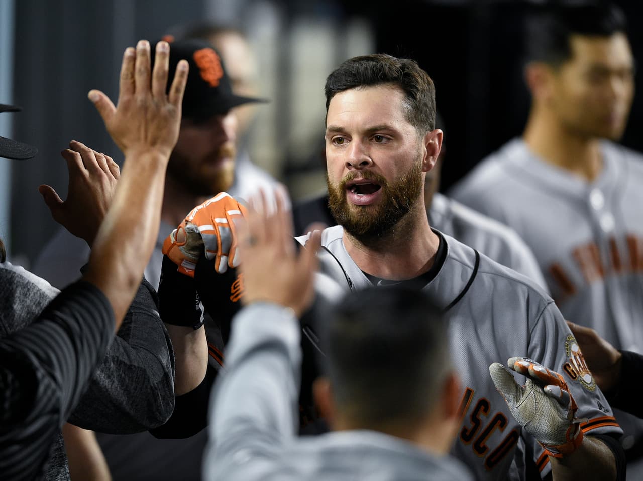 Los San Francisco Giants lograron su segundo triunfo de la campaña 2019 de las Grandes Ligas al superar 4-2 a los Los Angeles Dodgers en Dodger Stadium, en una noche en la que el mexicano Julio Urías pudo haber obtenido la victoria, pero el relevo se lo frustró.