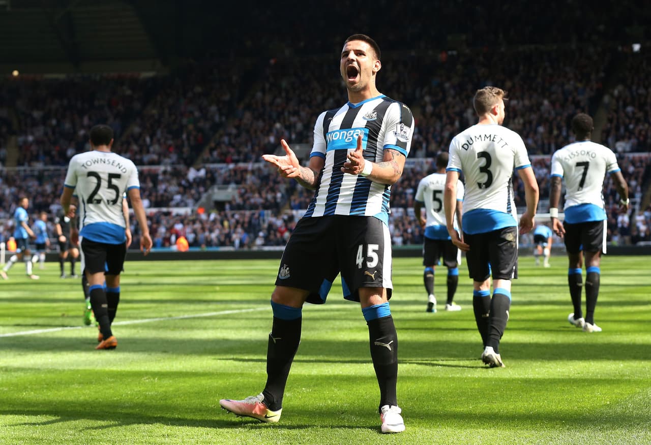 Tottenham cae por goleada ante el Newcastle y deja escapar tercer puesto de la Premier League