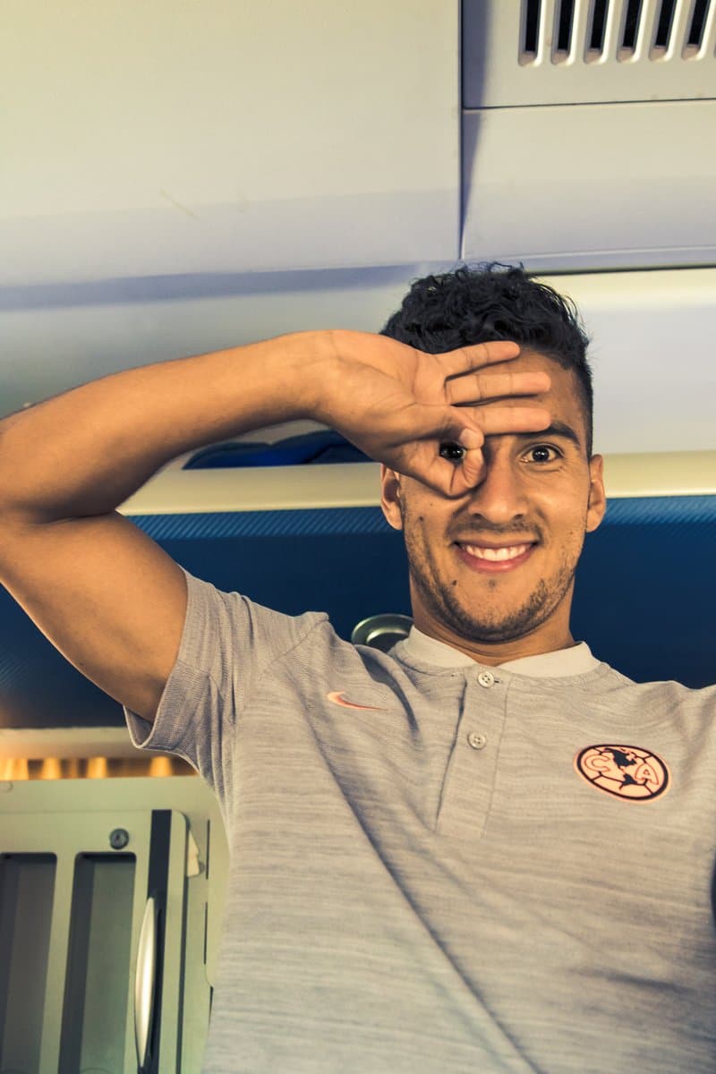 El jugador del América Cecilio Domínguez, y varios de sus compañeros,
<a href="https://www.univision.com/deportes/futbol/liga-mx/dele-alli-challenge-asi-es-la-curiosa-celebracion-y-tendencia-mundial-que-llego-a-mexico-fotos" target="_blank"> aceptaron el reto y lo cumplieron</a>.