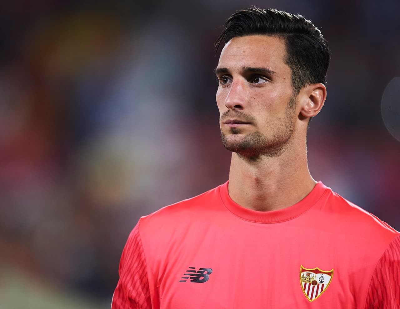 Arsenal está pensando en llevar otro portero. Se habló de Bernd Leno y ahora ha sonado Sergio Rico, del Sevilla.