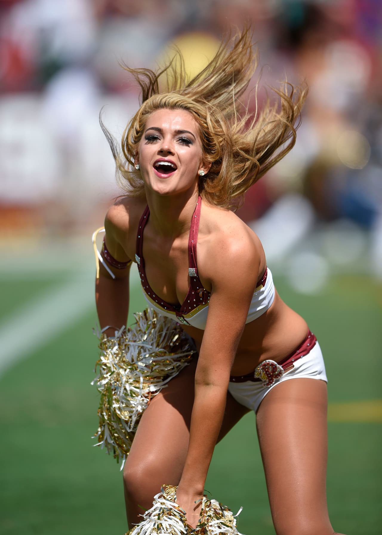 Ella es Kirsten, una belleza de segundo año de las Washington Redskins que podrás disfrutar con sus mejores tomas.