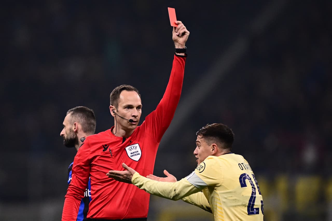 El Leipzig empató 1-1 con el Manchester City con goles de Riyad Mahrez (27') y de Joško Gvardiol (70'), mientras que el Inter de Milán rescató el empate ante el Porto con un gol de Romelu Lukaku en la ida de los Octavos de Final de la UEFA Champions League.