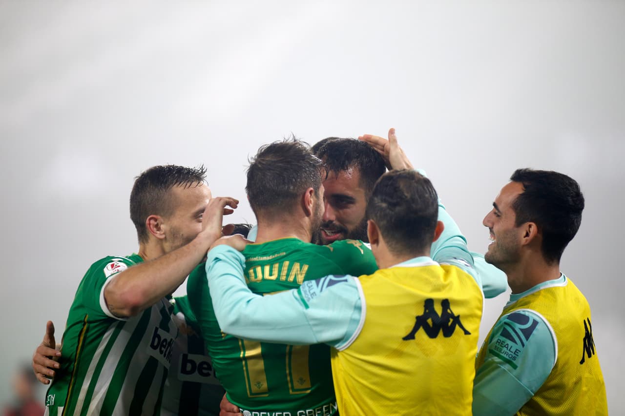 Betis aprovechó la localía para doblegar 3-1 a la Real Sociedad.