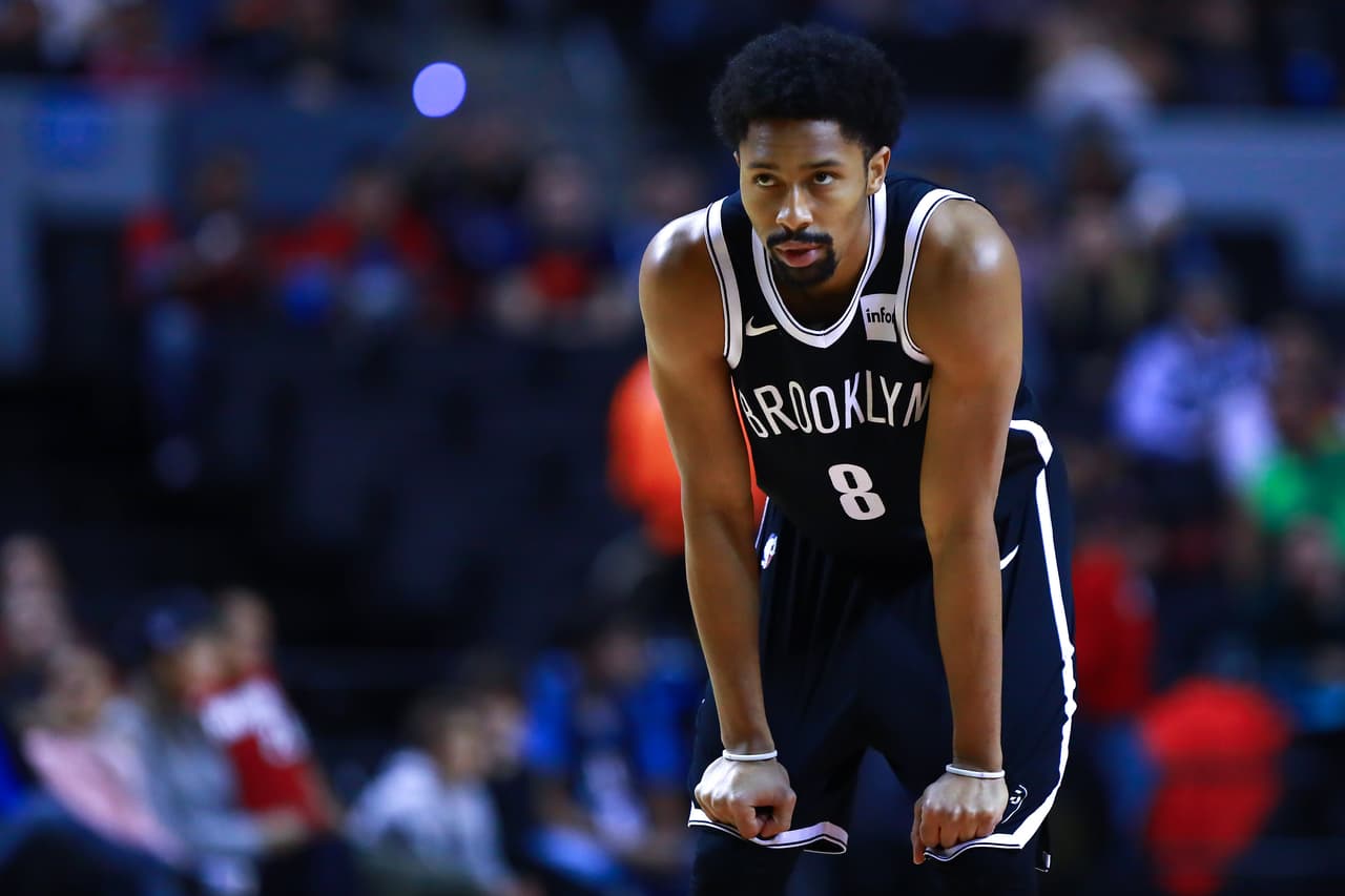 Por los Nets, Spencer Dinwiddie aportó 15 puntos, 3 rebotes, 9 asistencias y 1 robo de balón.