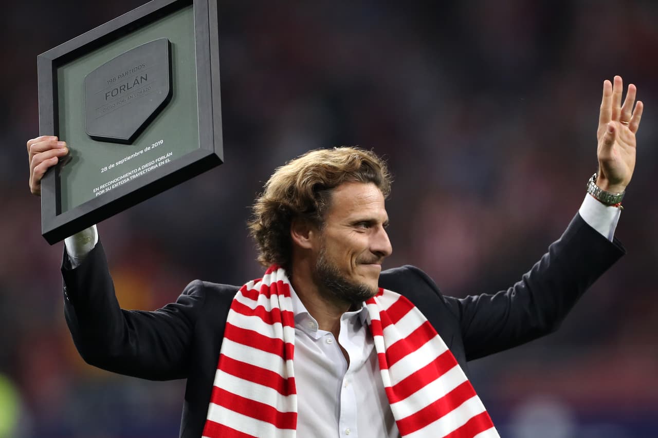 Diego Forlán, quien también es un histórico de la selección charrúa, anunció su retiro en la televisión uruguaya el pasado seis de agosto.