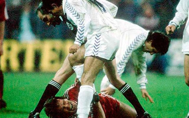 Un evento desafortunado fue cuando cometió una agresión contra el alemán Lothar Matthäus, recibiendo una sanción de cinco años sin competencias europeas.