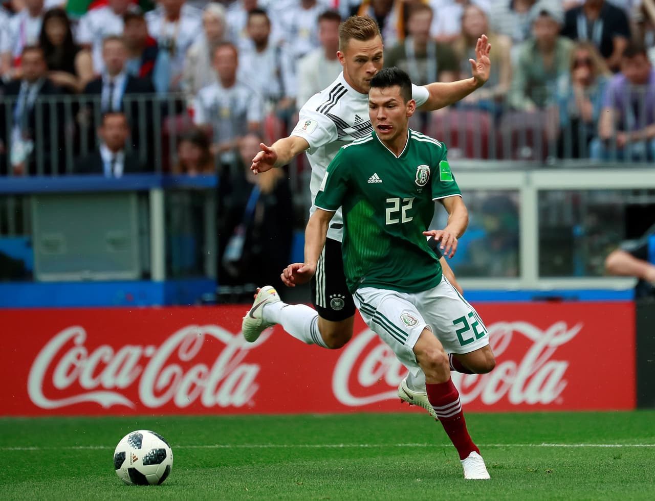 Hirving Lozano fue uno de los hombres claves con su velocidad en los contragolpes y él sería determinante en el partido.