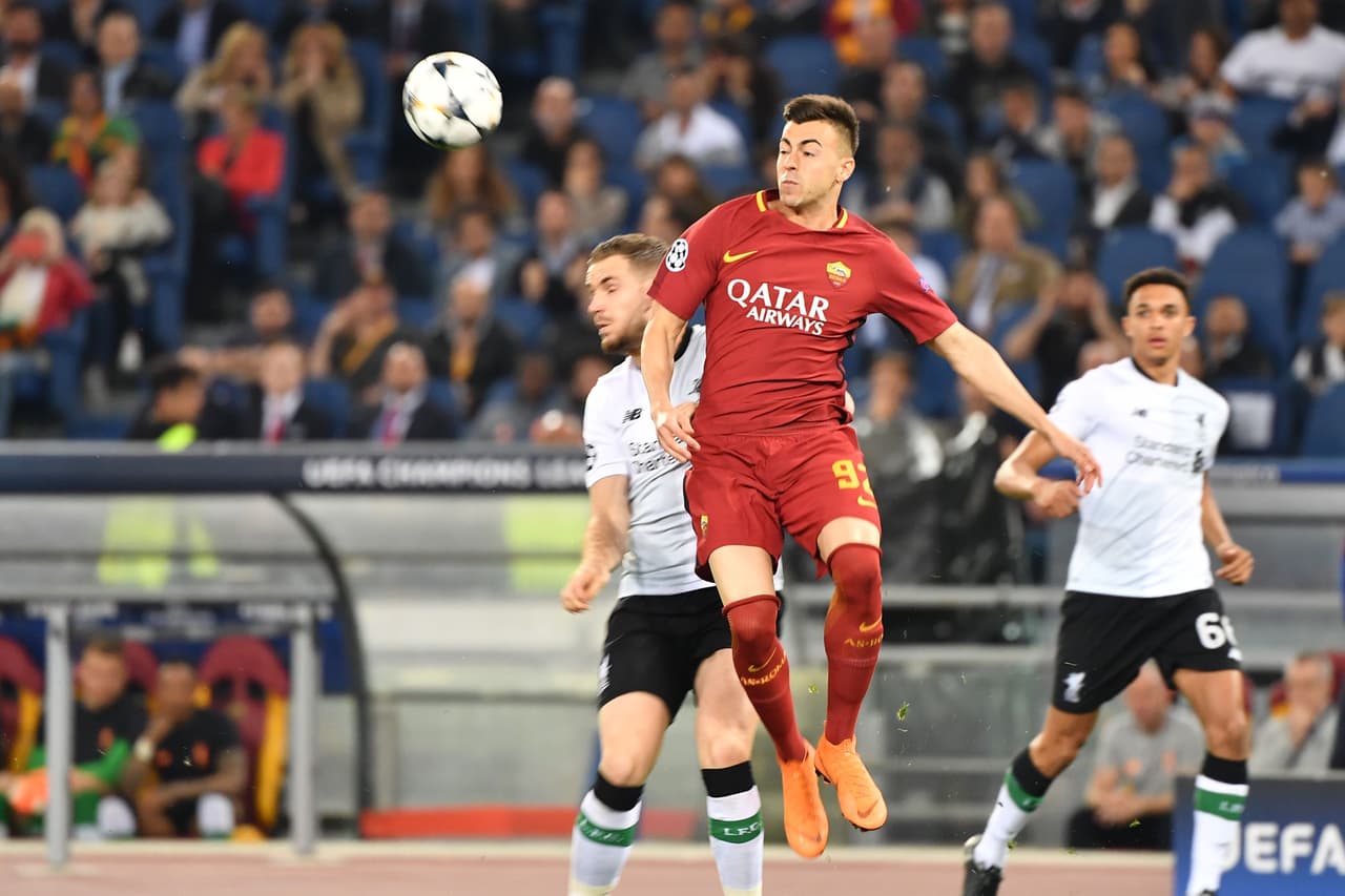 Roma's Italian striker Stephan El Shaarawy heads the ball during the UEFA Champions League semi-final second leg football match AS Roma vs Liverpool FC at the Stadio Olimpico in Rome on May 2, 2018. (Photo by Alberto PIZZOLI / AFP) (Photo credit should read ALBERTO PIZZOLI/AFP/Getty Images)
