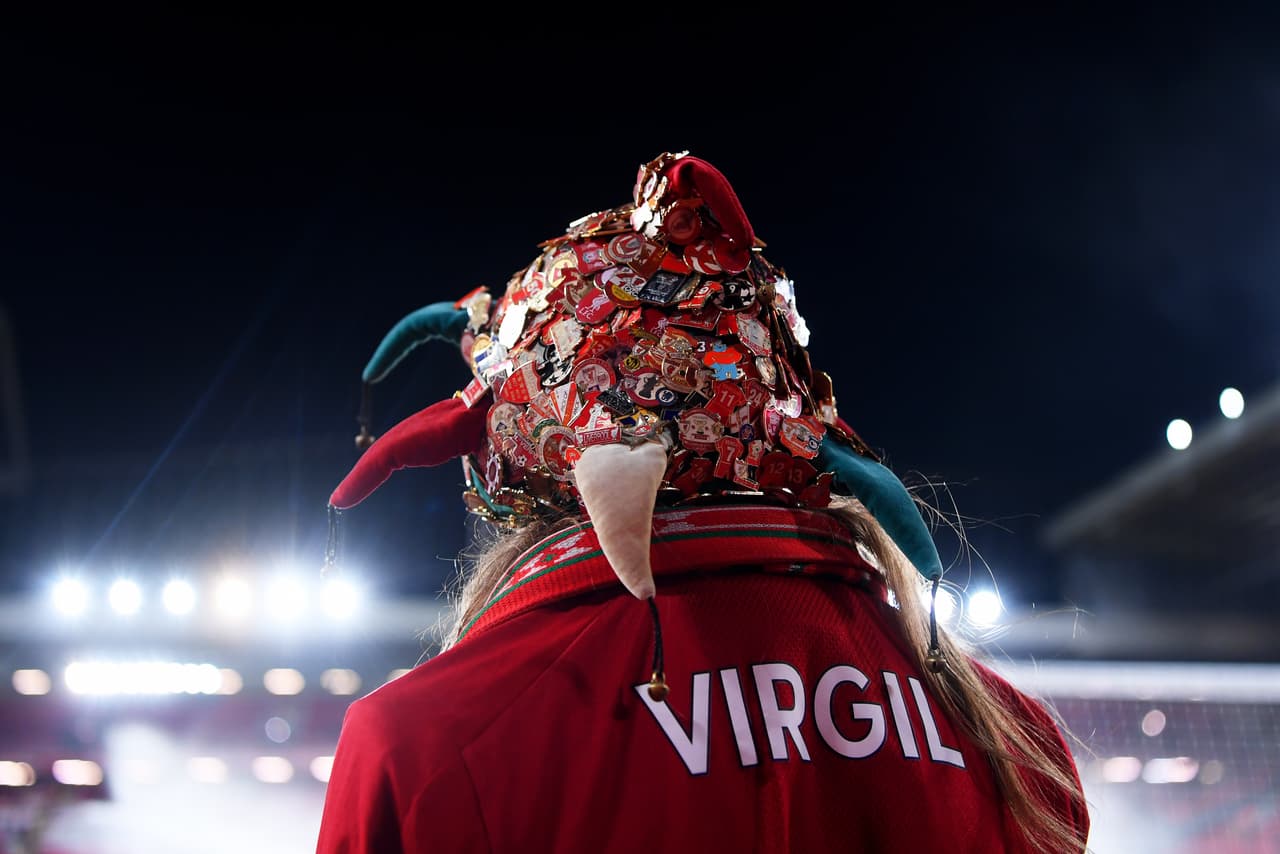 Los aficionados siempre alientan, aunque sean partidos de la Carabao Cup.