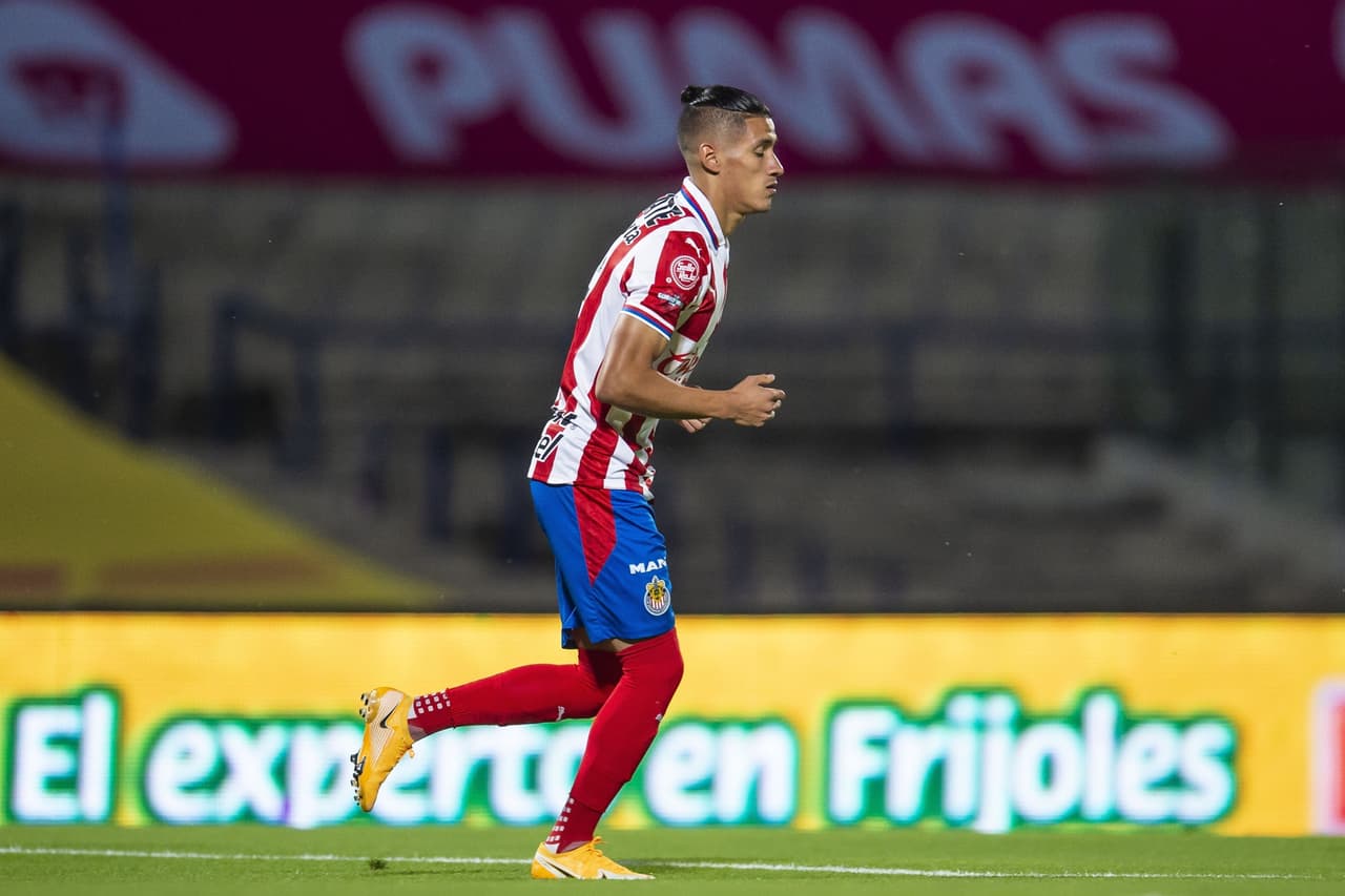 Brizuela centró el esférico para que Antuna (6’) rematara en el corazón del área.