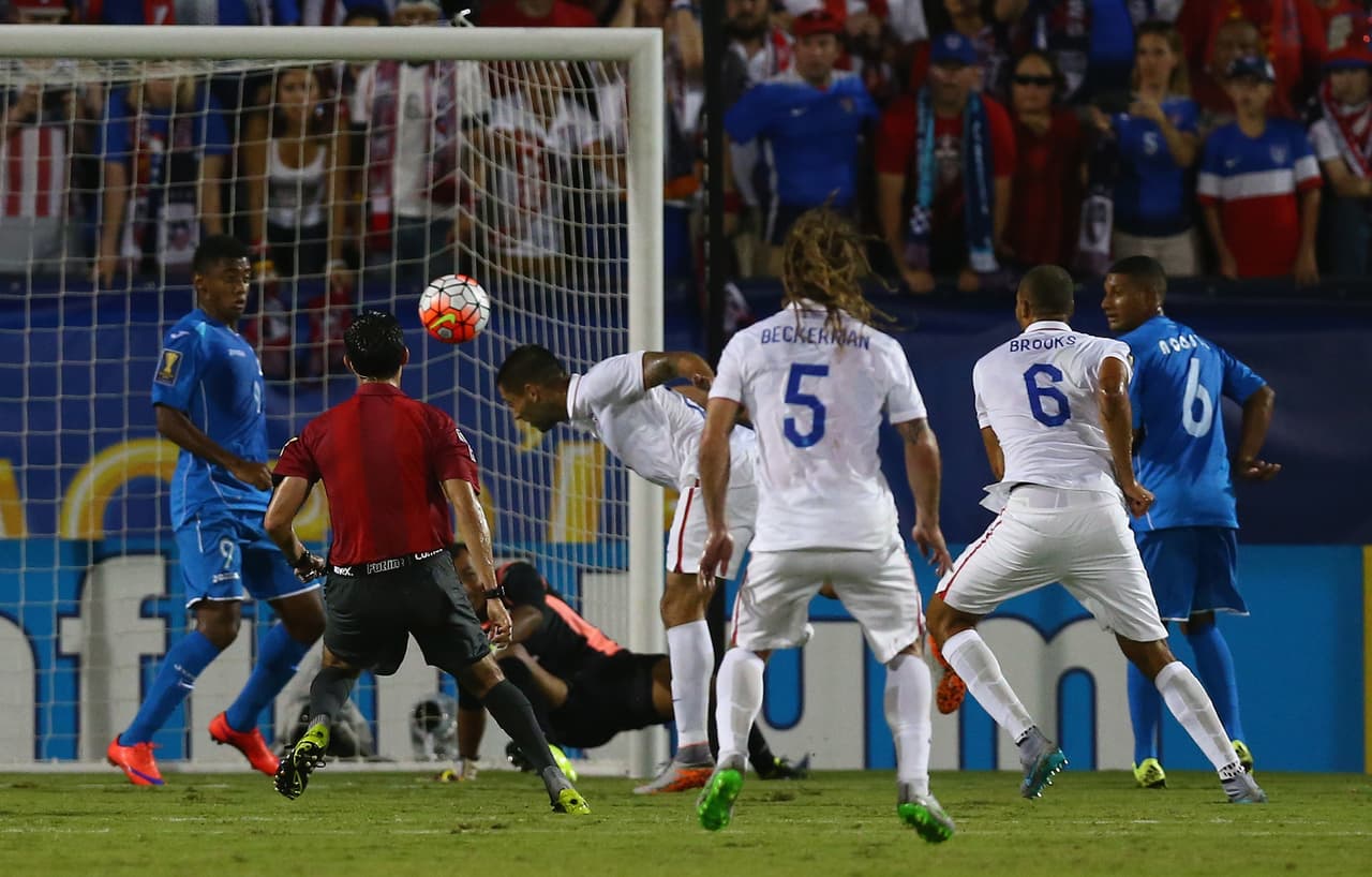 Estados Unidos 2-1 Honduras: El campeón inicia con triunfo