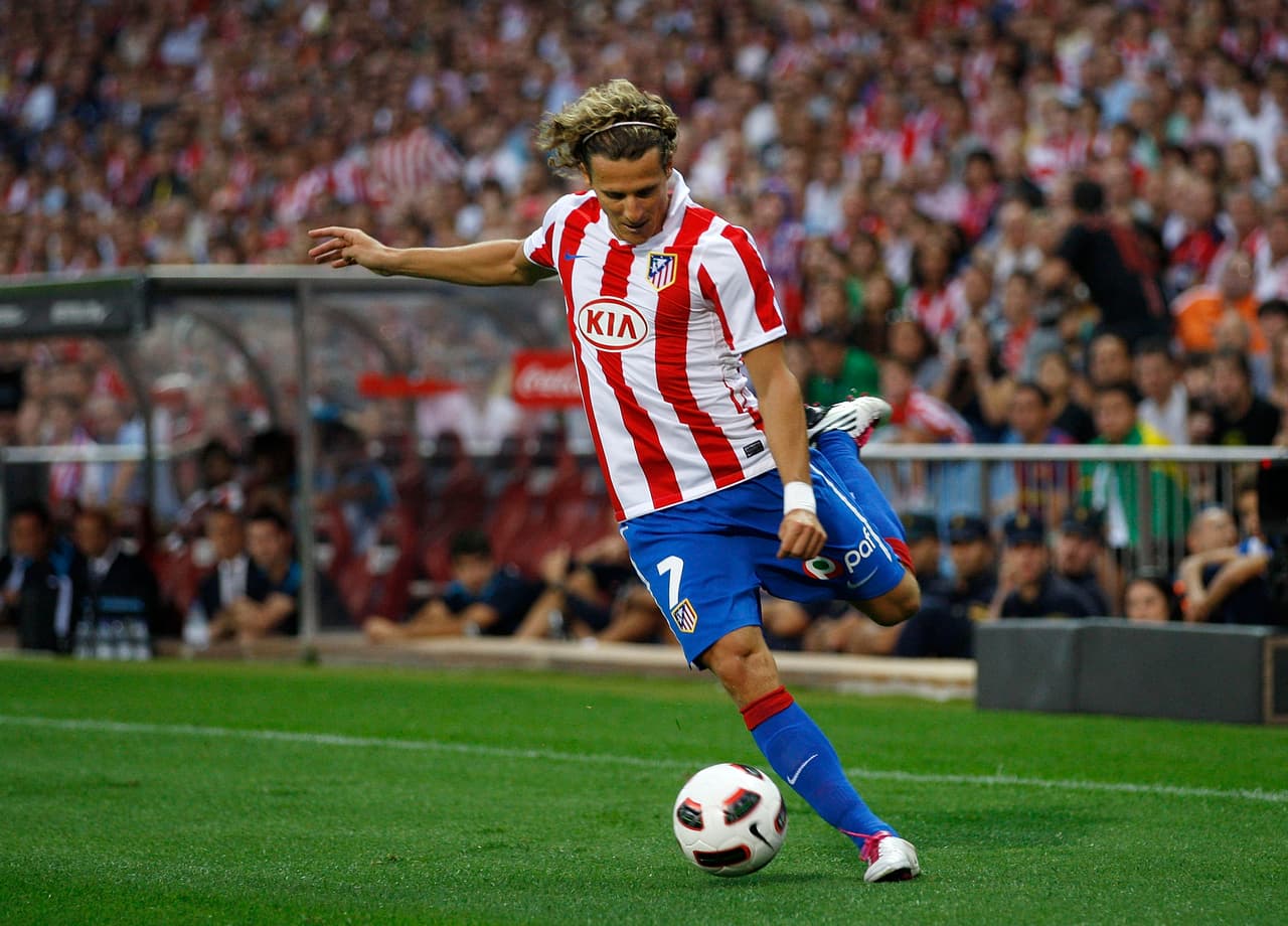 Con el Atlético de Madrid ganó una Europa League y una Supercopa de la UEFA.