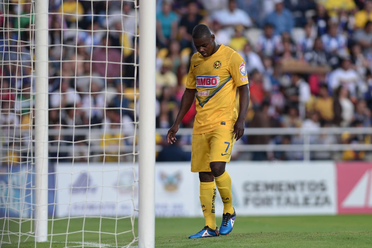 Mina solo estuvo un año en el América.