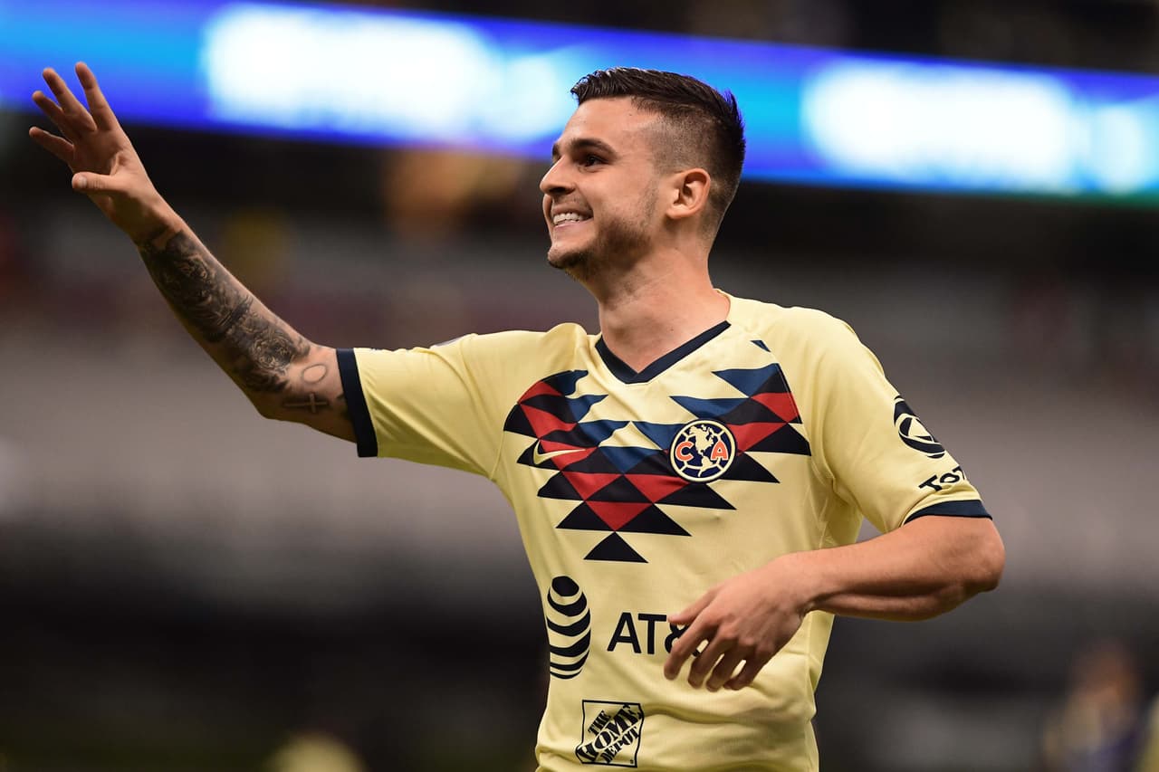 Nicolás Benedetti cuenta con diversos tatuajes, uno de ellos es la palabra Resiliencia, el número 21, las iniciales de sus padres y hermanos, entre otros.