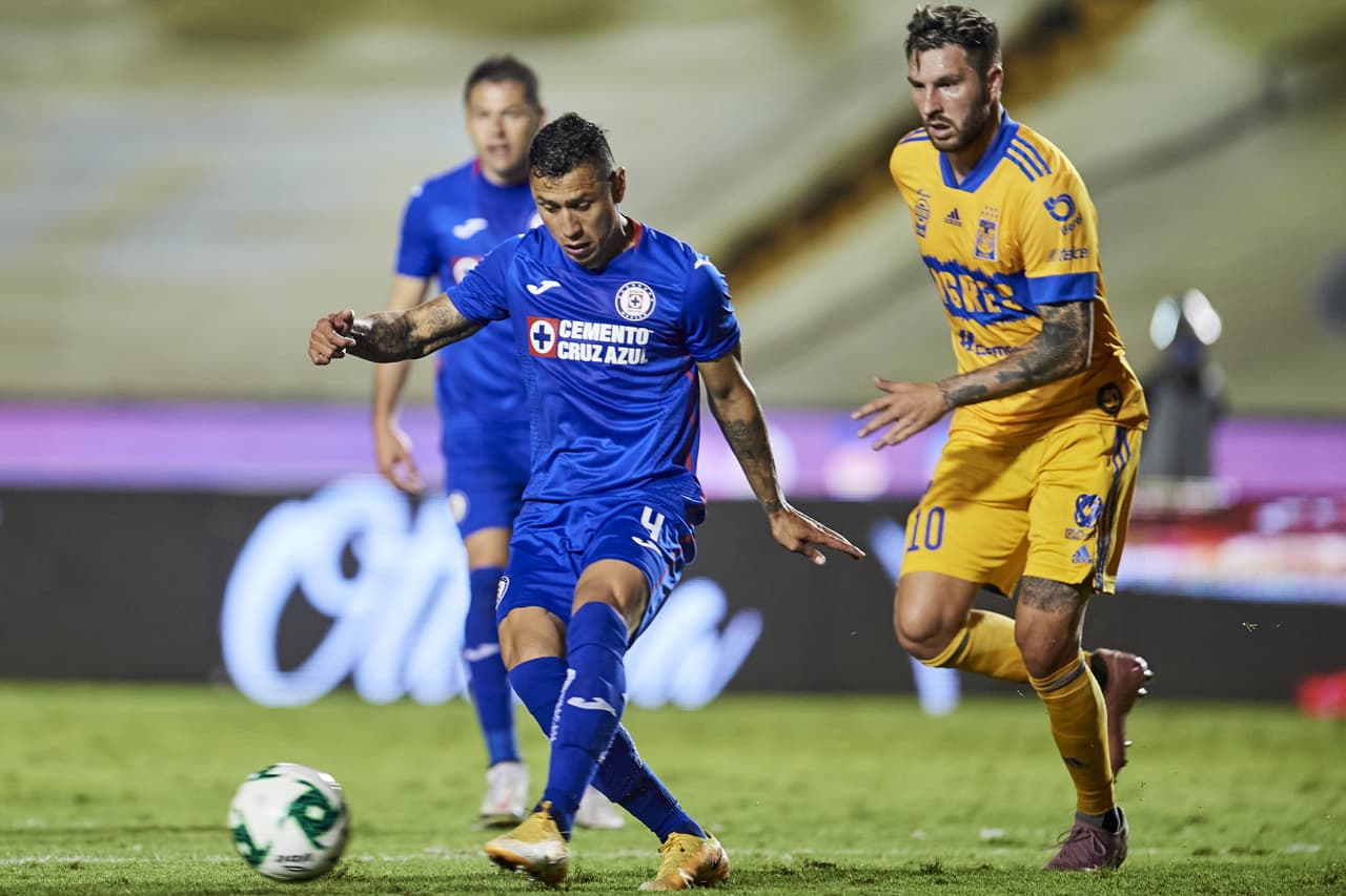 Cruz Azul vence 1-3 a Tigres en el volcán y rasguñan su pase a las semifinales.