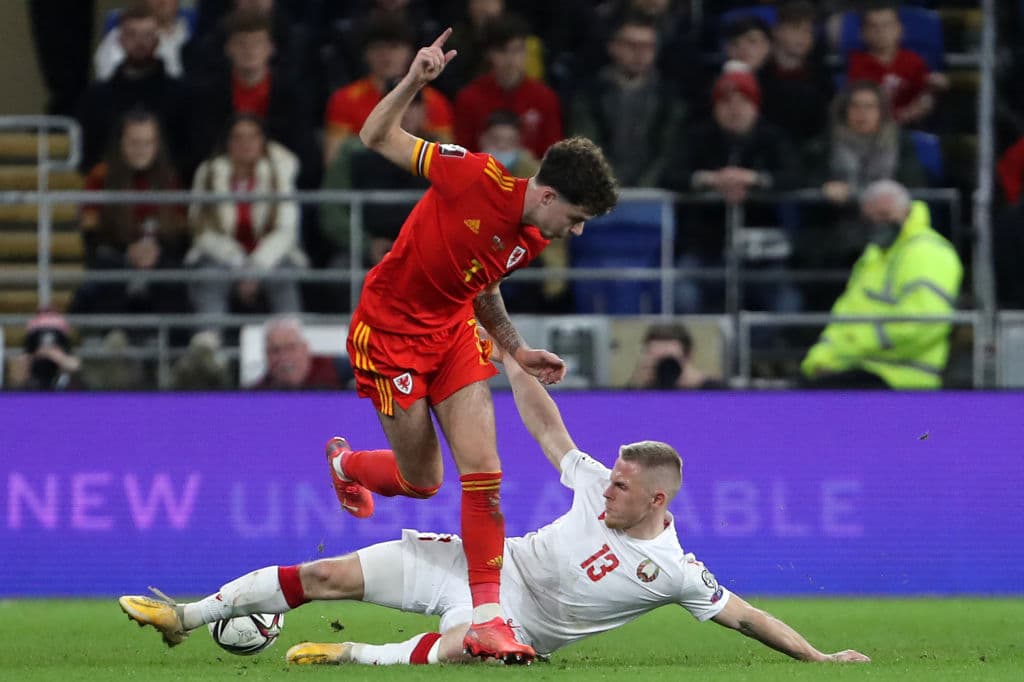 Montenegro despierta al final y le roban la victoria a Holanda al poner el empate 2-2 en el marcador, Bélgica no sufre mucho y vencen 3-1 a Estonia y Gales se encarga de golear a Bielorrusia 5-1.