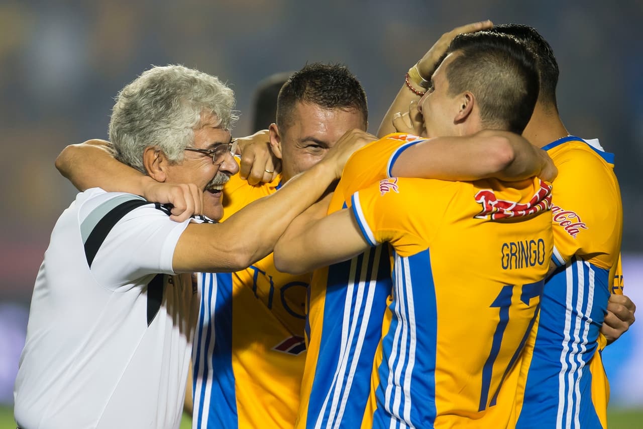 Con su estilo, el 'Tuca' Ferretti se gana el respeto de sus dirigidos y la muestra de ello es lo cerca que está de levantar un nuevo trofeo. "No soy una persona fácil", se reconoce el brasileño.