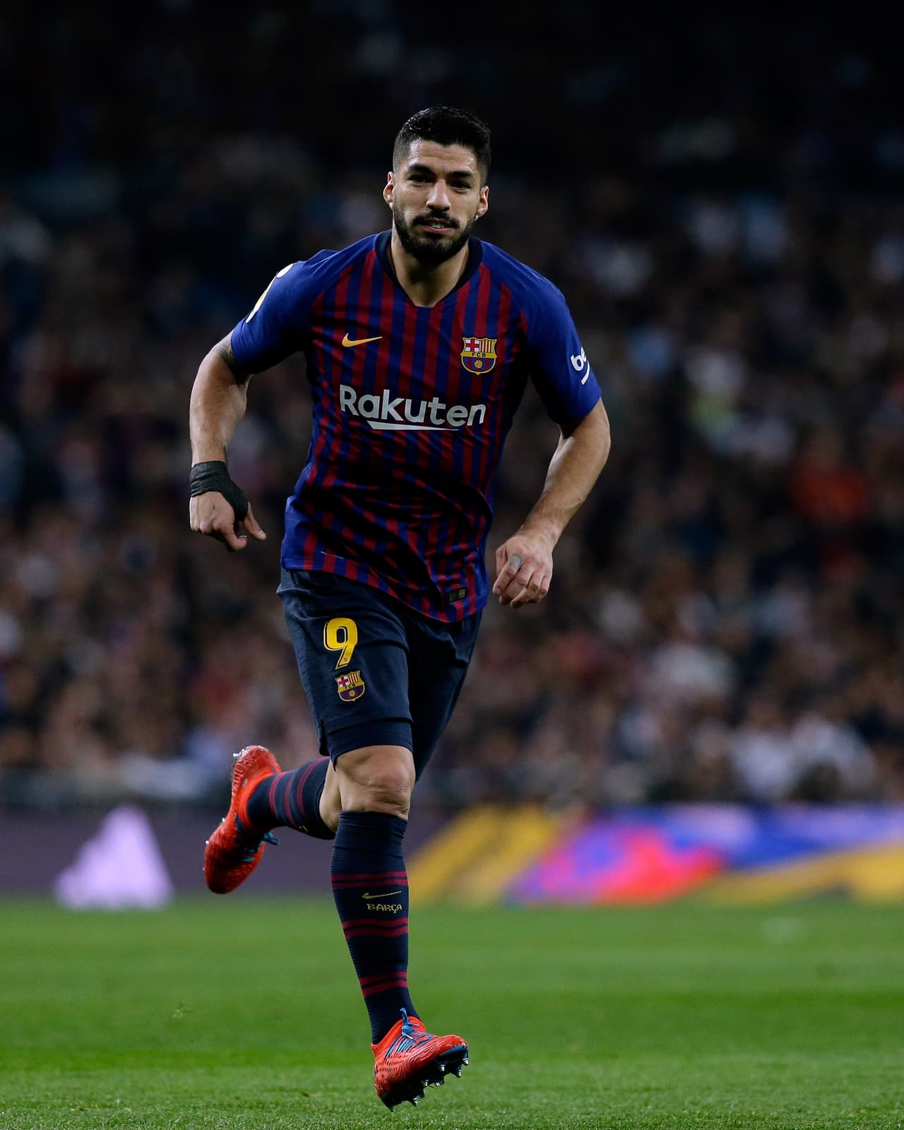 Lo que fue alegría y orgullo para Suárez sin duda abrió el resentimiento de Real Madrid, que tenía que verle de nuevo la cara a Barcelona en la Liga de España tres días después.