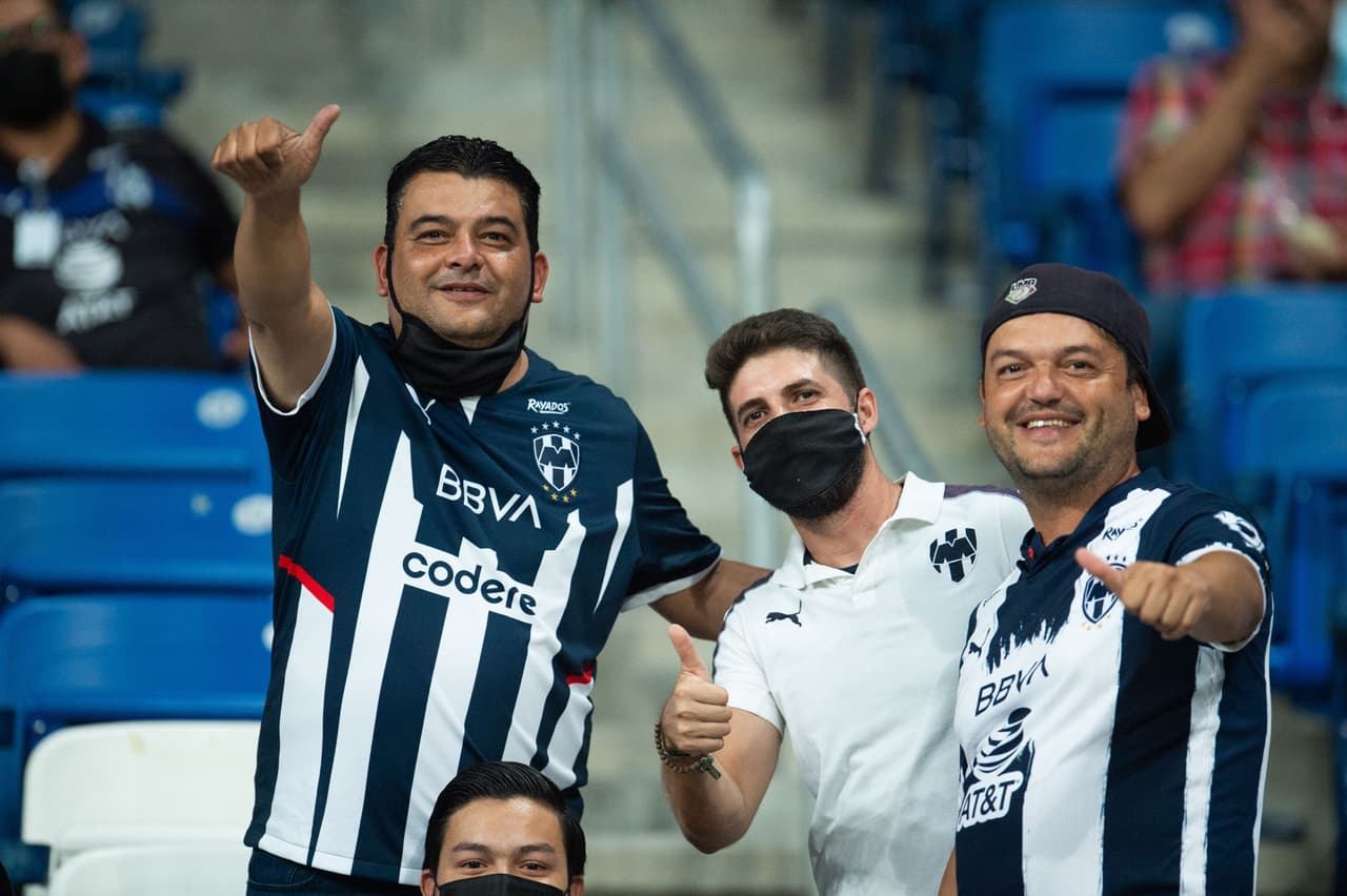 Con doblete del colombiano Duvan Vergara, Rayados de Monterrey consiguió su primer triunfo del Grita México A21 a costa de los endebles Pumas.