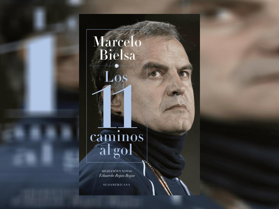 <b>Los 11 caminos al gol</b>
<br>Autor: Marcelo Bielsa
<br>Es una recopilación de las "Clases Magistrales" que dió Marcelo Bielsa mientras fue DT de la selección de Chile, donde nos muestra su pensamiento más profundo que nos enseña a enfrentar casi cualquier desafío con ideas, trabajo y pasión.