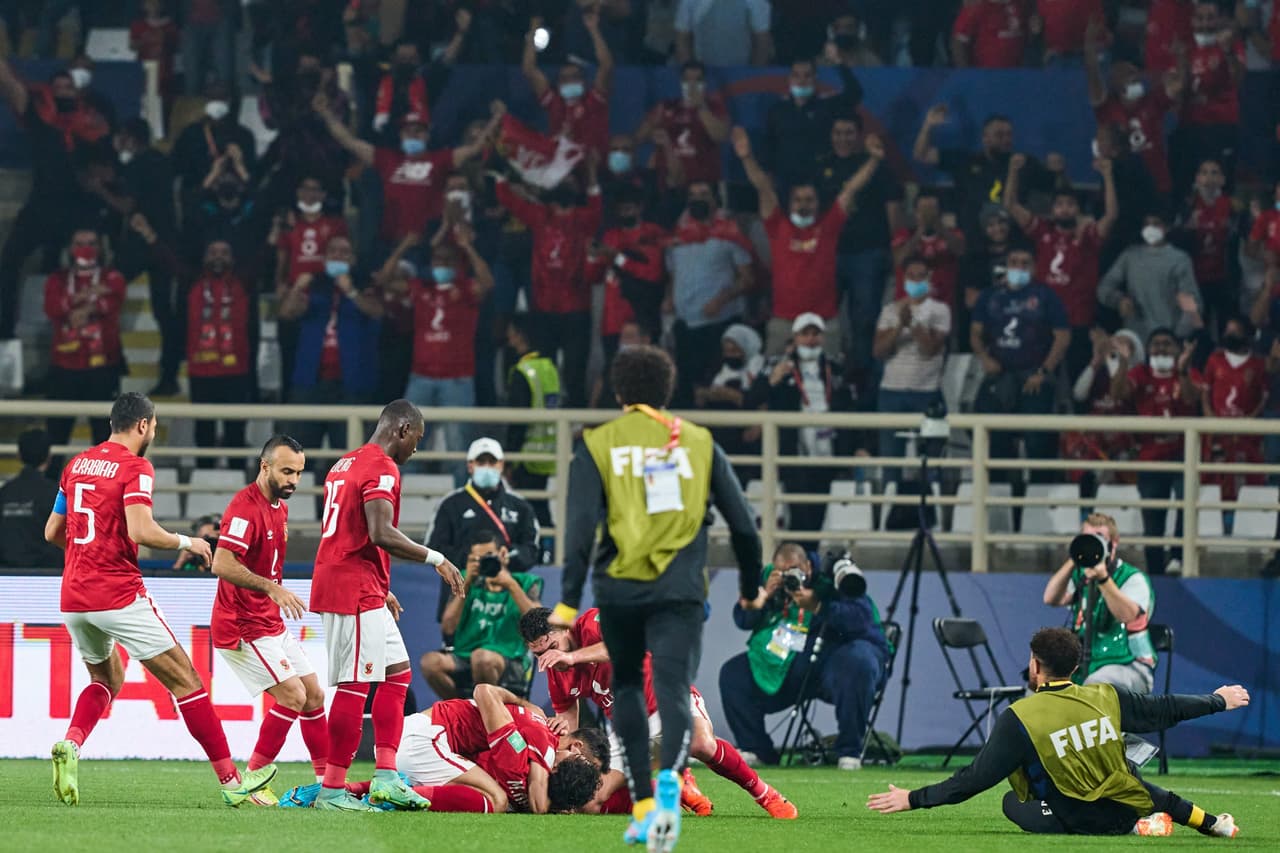 Monterrey no sabe cincretar sus oportunidades, caen 1-0 con un parchado Al Ahly y se despiden del Mundial de Cubes.