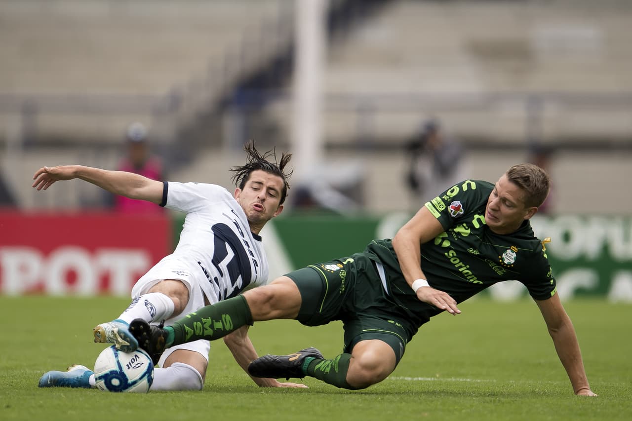 Con mucha intensidad se efecuó el juego entre Universitarios y Guerreros.