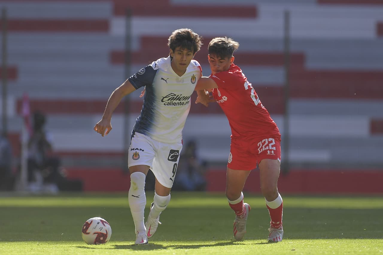 Con gol de Diego Hernández al minuto 60, el toluca consigue los tres puntos que los pone como líderes del torneo a la espera del resultado de Cruz Azul.