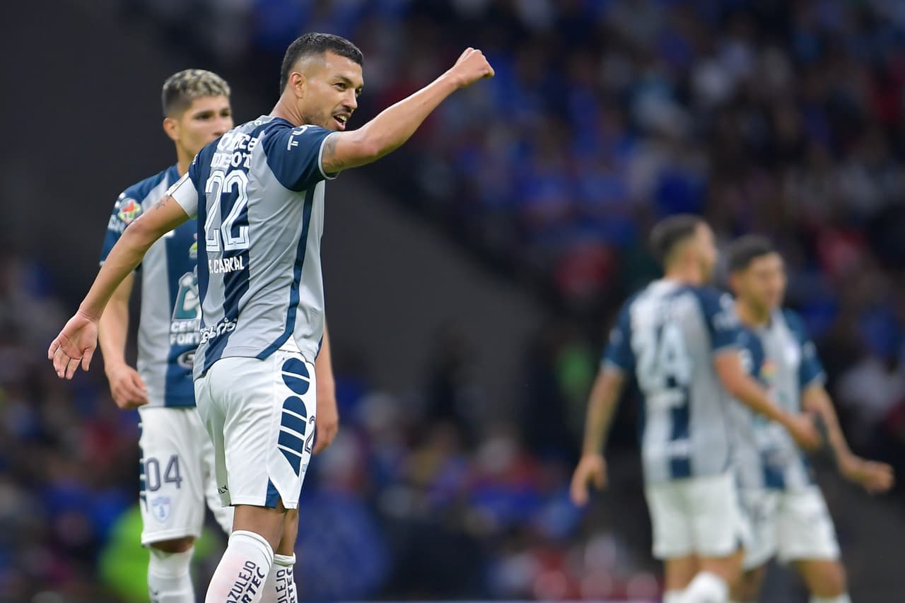 Pachuca fue mucha pieza para un Cruz Azul que no sabe ganar. Los Tuzos son líderes del Apertura 2022 tras dos triunfos apenas en la Jornada 2.
