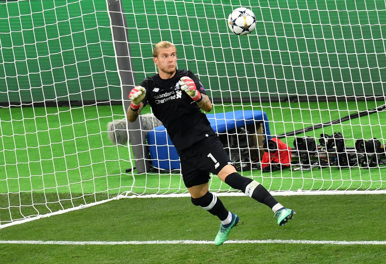 Liverpool's German goalkeeper Loris Karius fails to save the 3-1 shot by Real Madrid's Welsh forward Gareth Bale (not in picture) during the UEFA Champions League final football match between Liverpool and Real Madrid at the Olympic Stadium in Kiev, Ukraine on May 26, 2018. (Photo by Sergei SUPINSKY / AFP) (Photo credit should read SERGEI SUPINSKY/AFP/Getty Images)