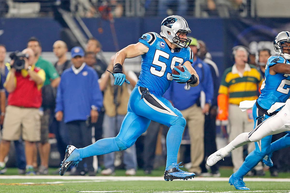 Esta temporada, Kuechly es el único jugador con al menos 75 tackleadas, tres intercepciones, una captura, dos fumbles forzados y un fumble recuperado.