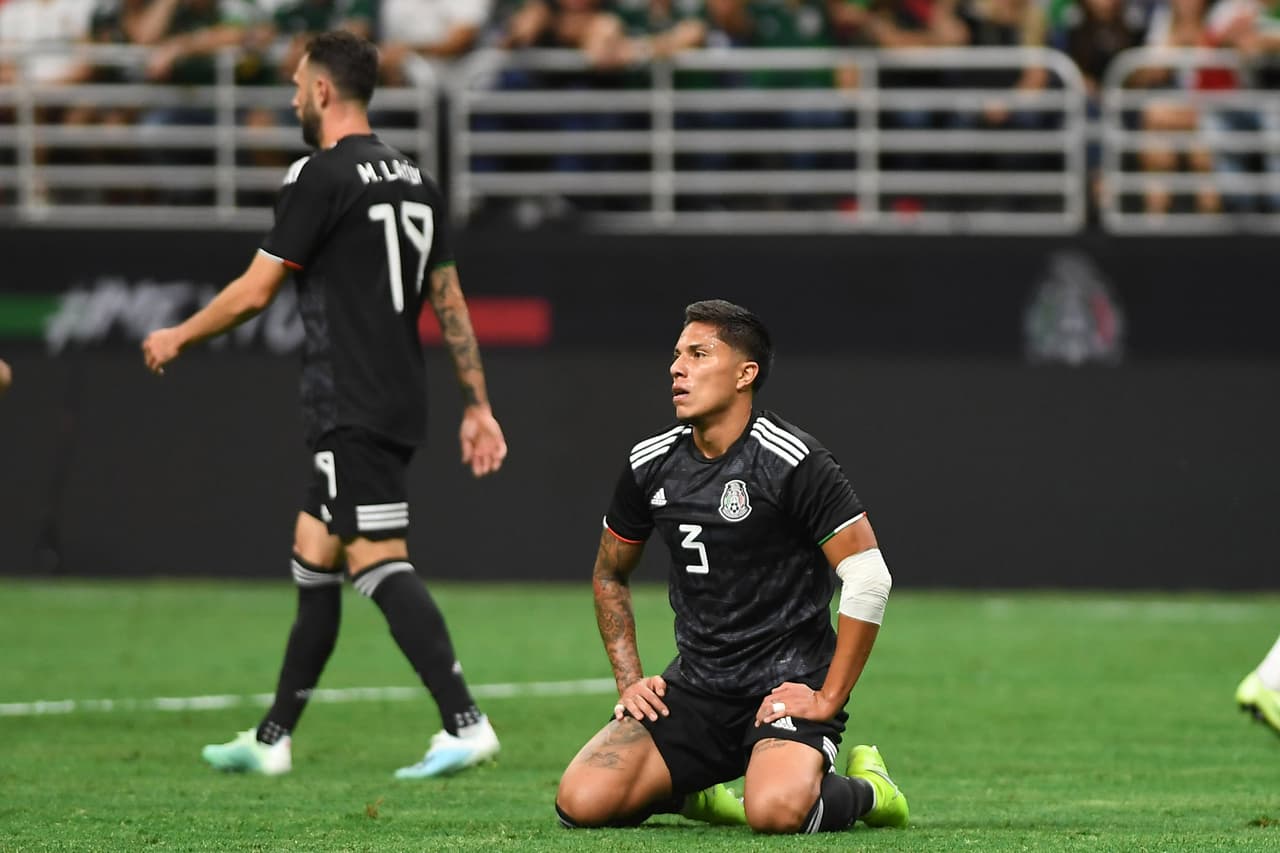 En Argentina piden ayuda al Chapulín Colorado para México