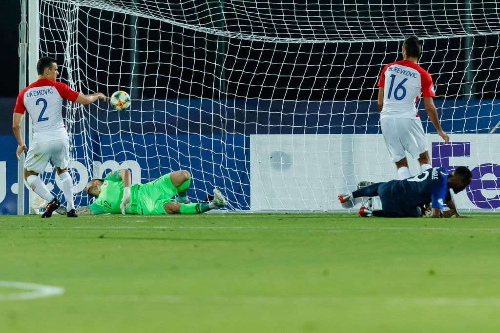 Un solo gol se vio en el partido, apenas a los ocho minutos de juego a favor de Francia.