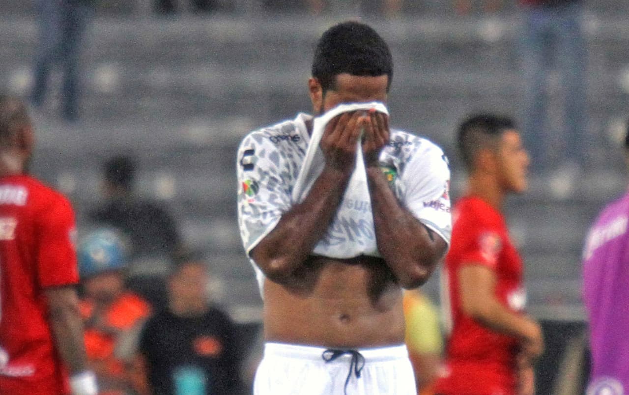 Sin embargo, para empeorar la situación, el equipo fue desvinculado de la Liga MX por adeudo de pagos a jugadores y está muy cerca de desaparecer, en lo que sin duda es su peor infierno en su camino por el fútbol mexicano.