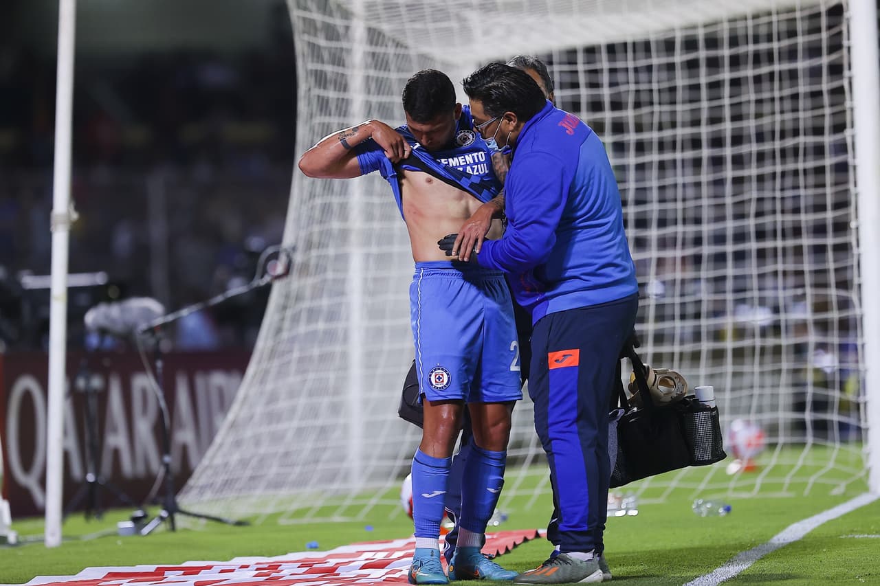 Pumas le pegó 2-1 a Cruz Azul en la ida de las Semifinales de la Liga de Campeones de la Concacaf.