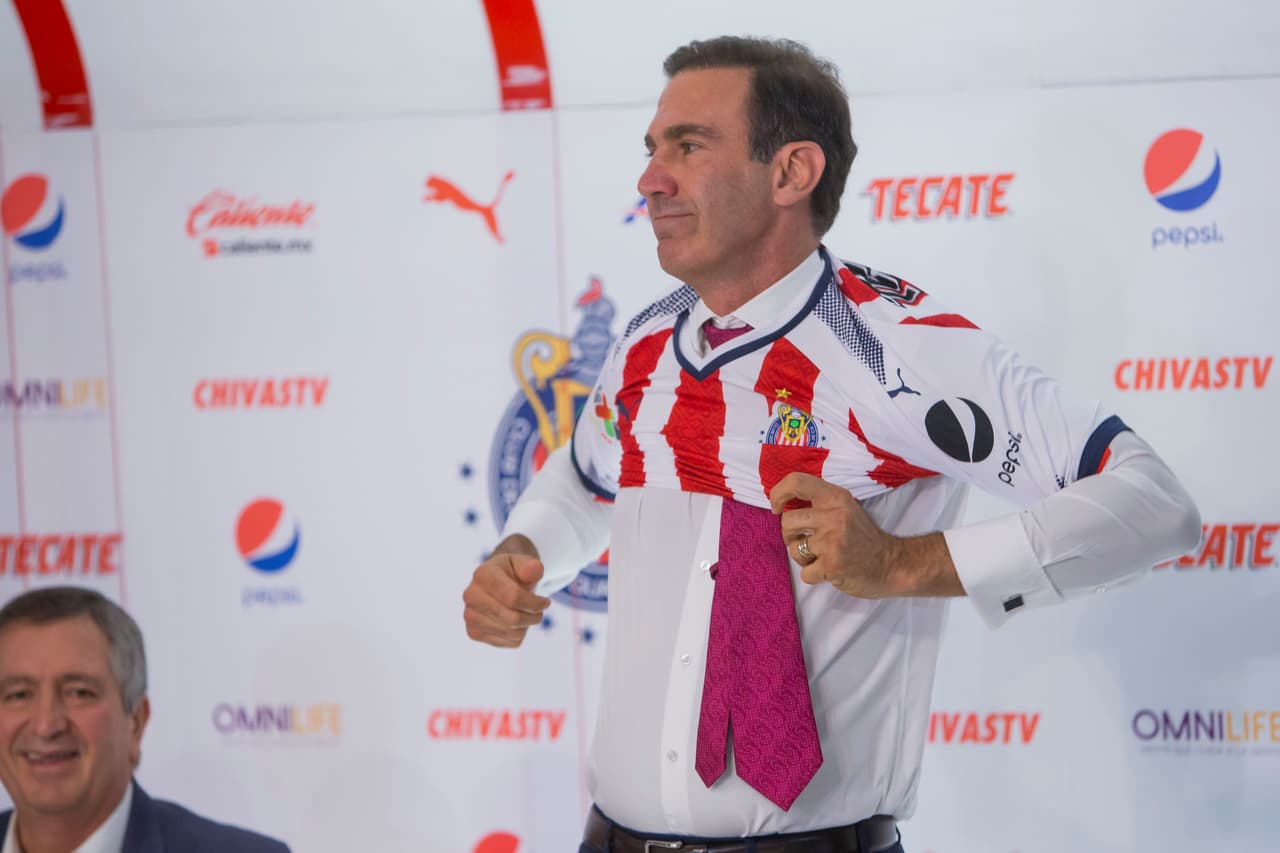 Al ser presentado, 'Paco' Gabriel agradeció por la confianza: “Muchas gracias Jorge, gracias por la invitación, Amaury, José Luis, gracias por la invitación a este proyecto".