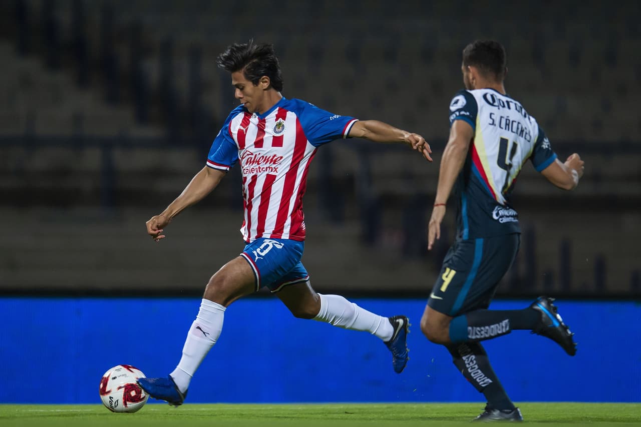 Con este derechazo feroz, JJ Macías abrió el marcador apenas a los 19 segundos del partido.