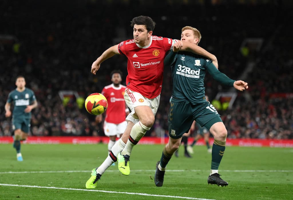 Al United le psan los penales y con un resultado de 7-8 en los penales, Middlesbrough da la sopresa de la semana y le pegan al Manchester United en Old Trafford.