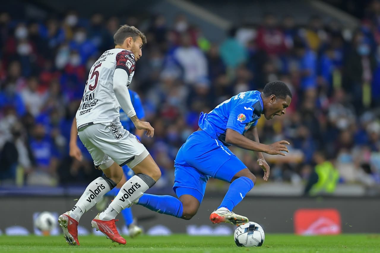 Charlie Rodríguez y Rafa Bacca son los encargados de batir las redes de Jonathan Rodríguez en la victoria de Cruz Azul 2-0 sobre Tijuana.