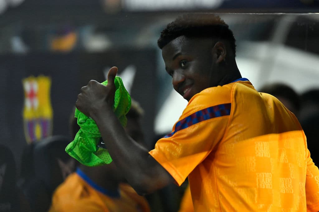 Barcelona venció y enredó al Mallorca del Vasco Aguirre, pues ahora el equipo del entrenador mexicano sigue fuera de puestos de descenso, pero solamente lo separa un punto del Granada.