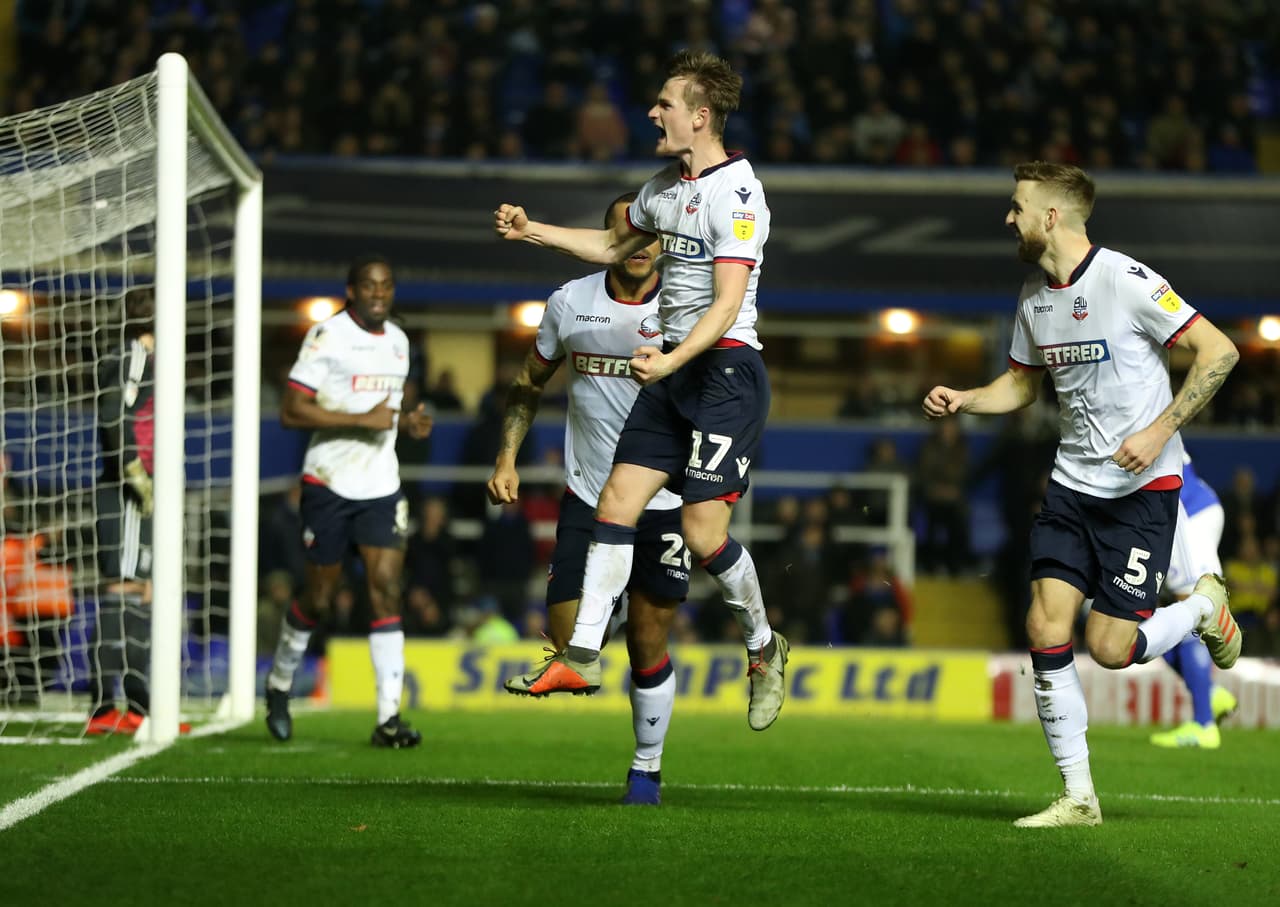 Bolton Wanderers se salvó justo a tiempo. El club fue vendido a la empresa Football Ventures (White) Limited y se mantendrá en la League One.