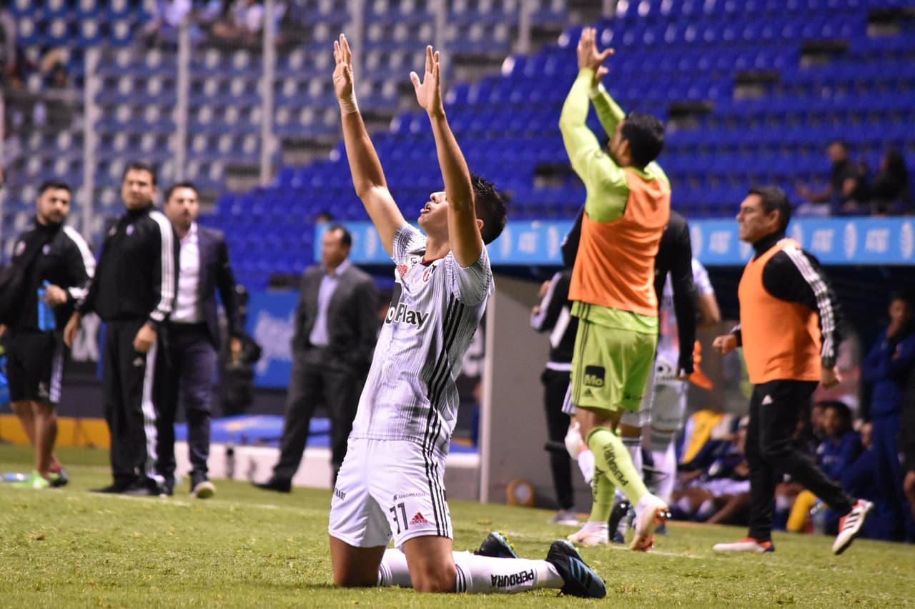 ¡A lo Atlas! Los Rojinegros vencieron de visita a Puebla en los últimos instantes y se ilusionan con Liguilla.