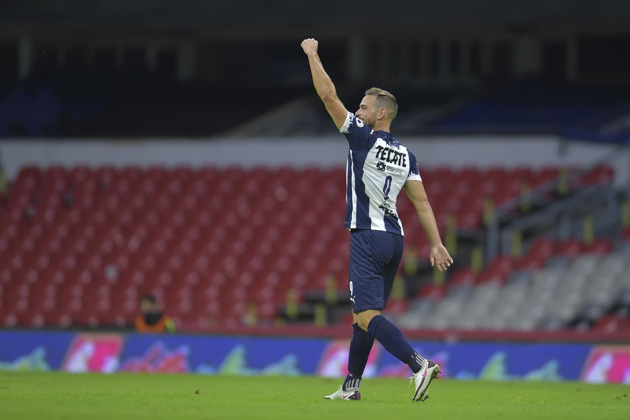 Janssen (34’) remató un balón que Paul Aguilar le dejaba a pocos centímetros de la meta.