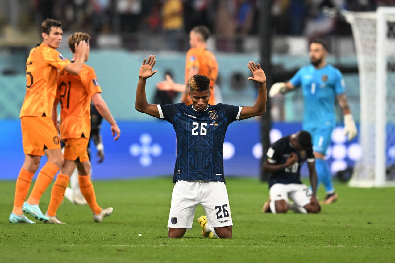 Países Bajos y Ecuador empataron 1-1 en la segunda jornada del Grupo A del Mundial Qatar 2022; Cody Gakpo abrió el marcador al minuto 6 y Enner Valencia lo igualó al 49’.