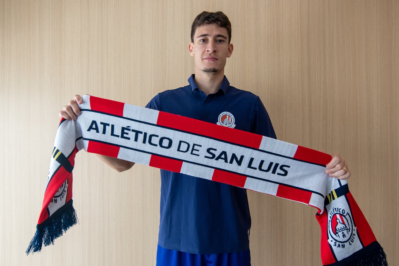 El mediocampista brasileño Rodrigo Dourado, campeón olímpico en Tokyo 2020 bajo las órdenes del DT André Jardine, es el fichaje estelar del Atlético de San Luis para el Apertura 2022.