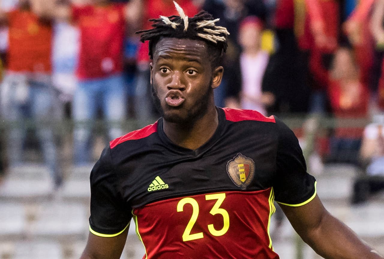 El belga Michy Batshuayi, revelación en el final de temporada con Chelsea, podría salir a préstamo al Mónaco.