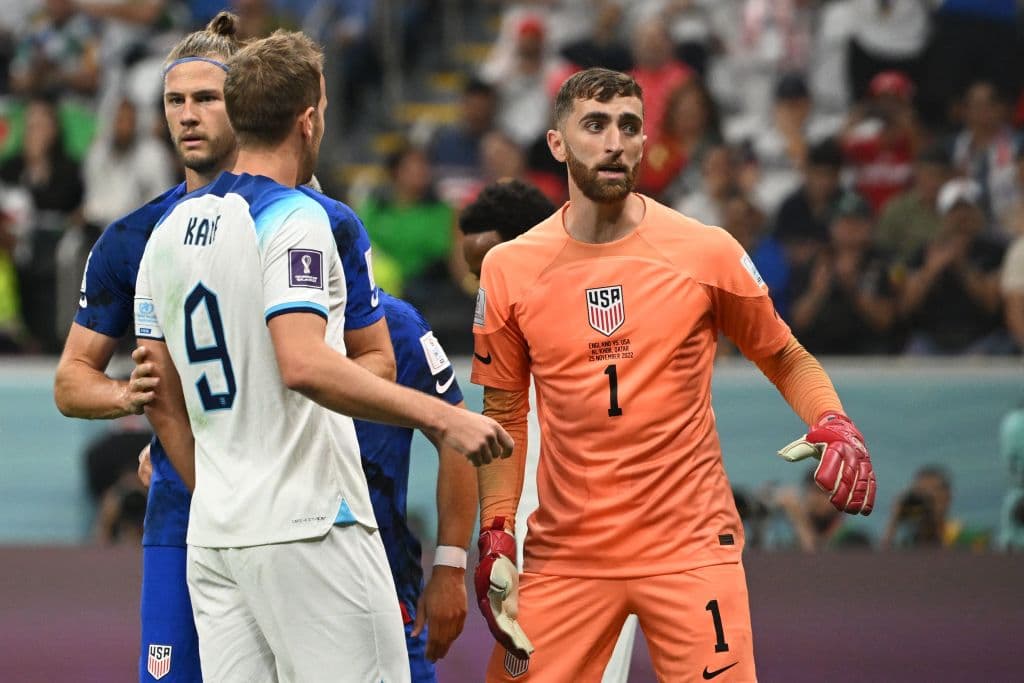 La selección estadounidense frenó a una Inglaterra plomiza y mereció más que el triste empate sin goles que sacó en esta segunda jornada del Grupo B del Mundial de Qatar.